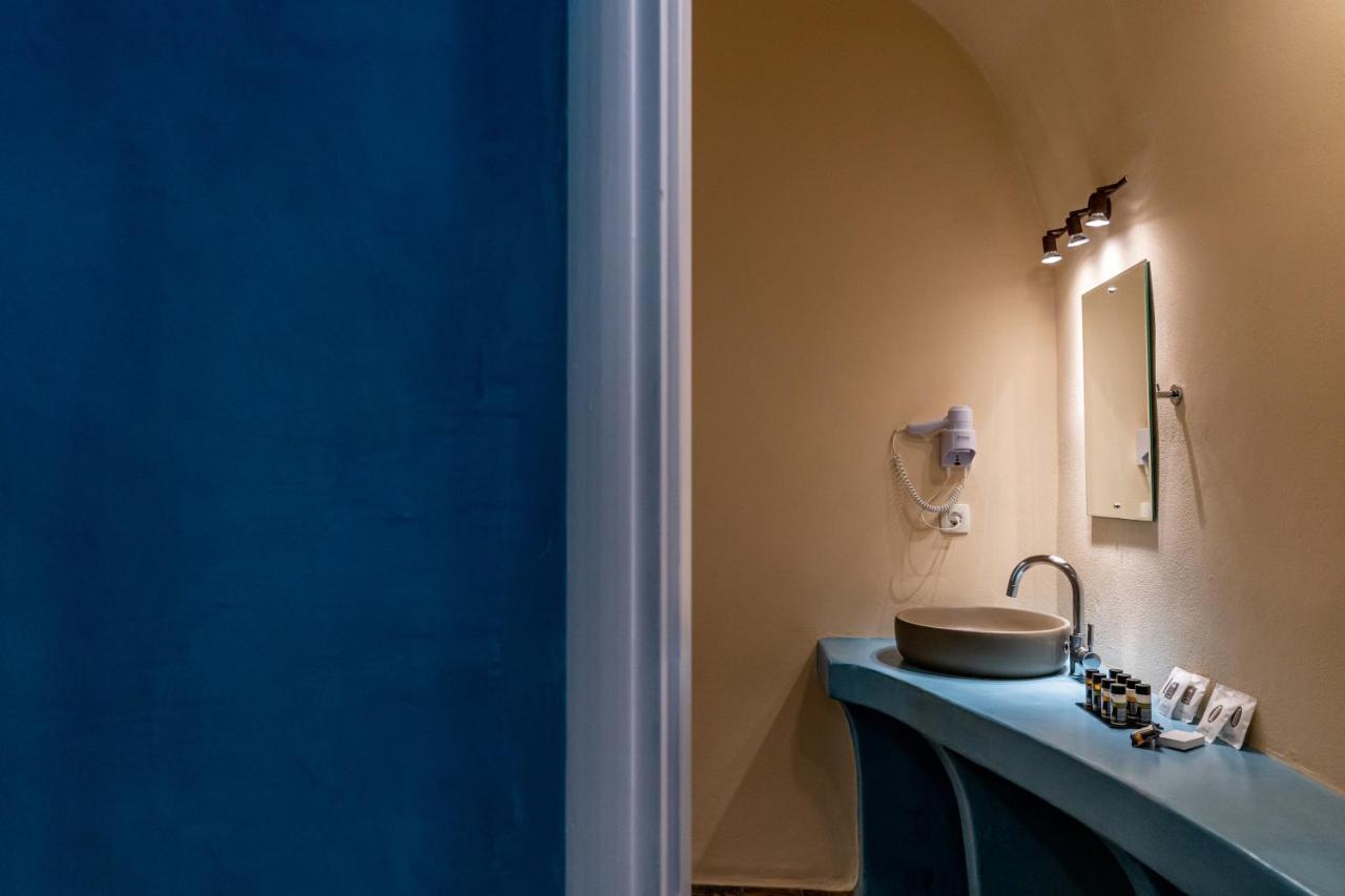 Alma Libre Suites Fira  Exteriör bild